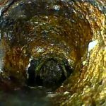 【事例紹介】リノベ済み物件の排水管を内視鏡カメラで調査｜鋳鉄管のリスクとは？